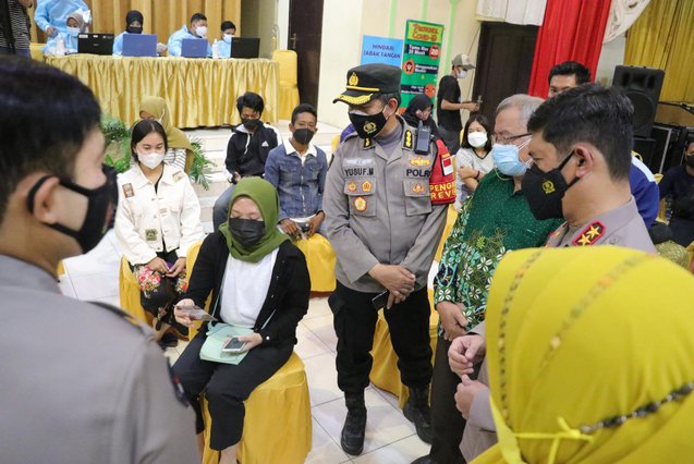 Kapolda Sulsel Hadiri Pembukaan Pelaksanaan Vaksinasi Covid-19 Lintas Agama , Kerjasama Muhammadiyah dan Polda Sulsel