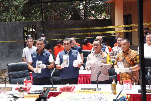 Grebek Rumah Produksi Keripik Pisang, Bareskrim Bongkar Peredaran Gelap Narkoba